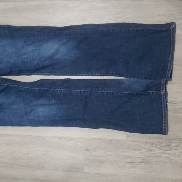 Jeans - Picture 2 of 3